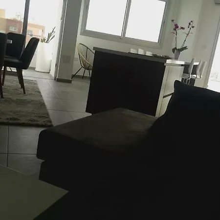 Luxury Comfort4 פאפוס
