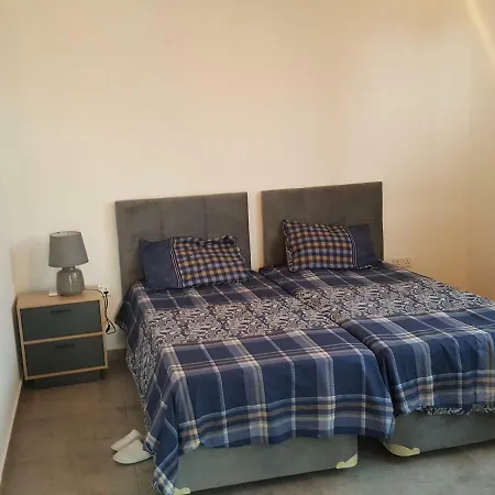 Luxury Comfort4 파포스